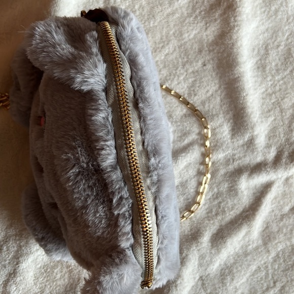 🌟Cute Cat “Fur” Shoulder Bag NWOT☀️Host Pick ☀️ - Picture 12 of 15